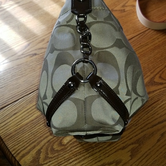 COACH Carly Handbag - Picture 4 of 8